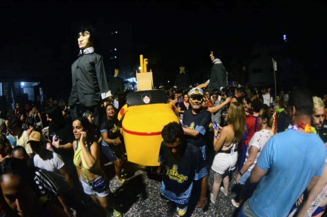 Banda Submarino Amarelo se apresenta no Pólo Petrópolis | Foto: Magnus Nascimento