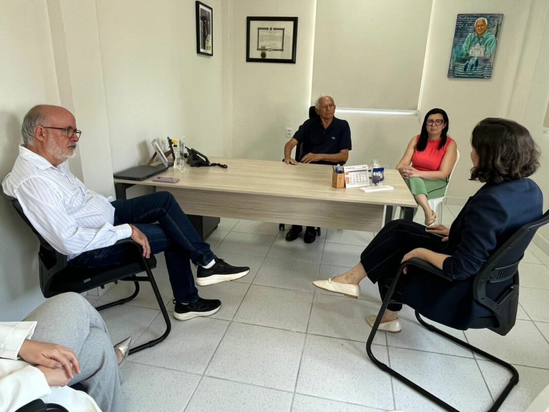 Sesap e Varela Santiago firmam novo convênio de R$ 3,4 milhões. Foto: Divulgação/Sesap