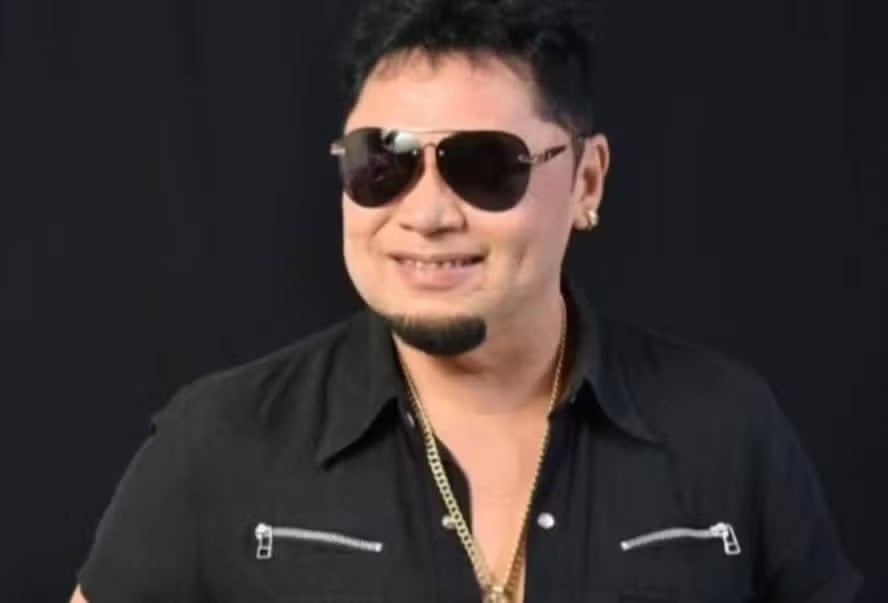 Ray Douglas, cantor do brega e da seresta, morre aos 68 anos