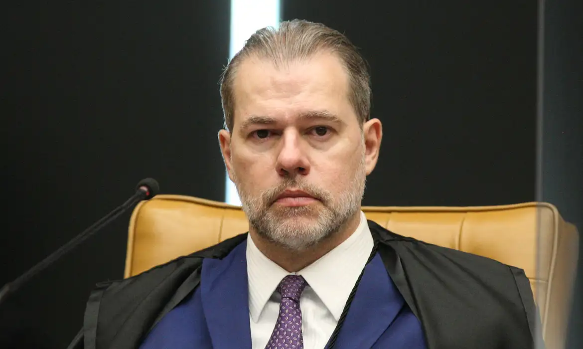 Toffoli alega ‘foro íntimo’ e se declara suspeito para relatar ação que cobra CPI do Banco Master