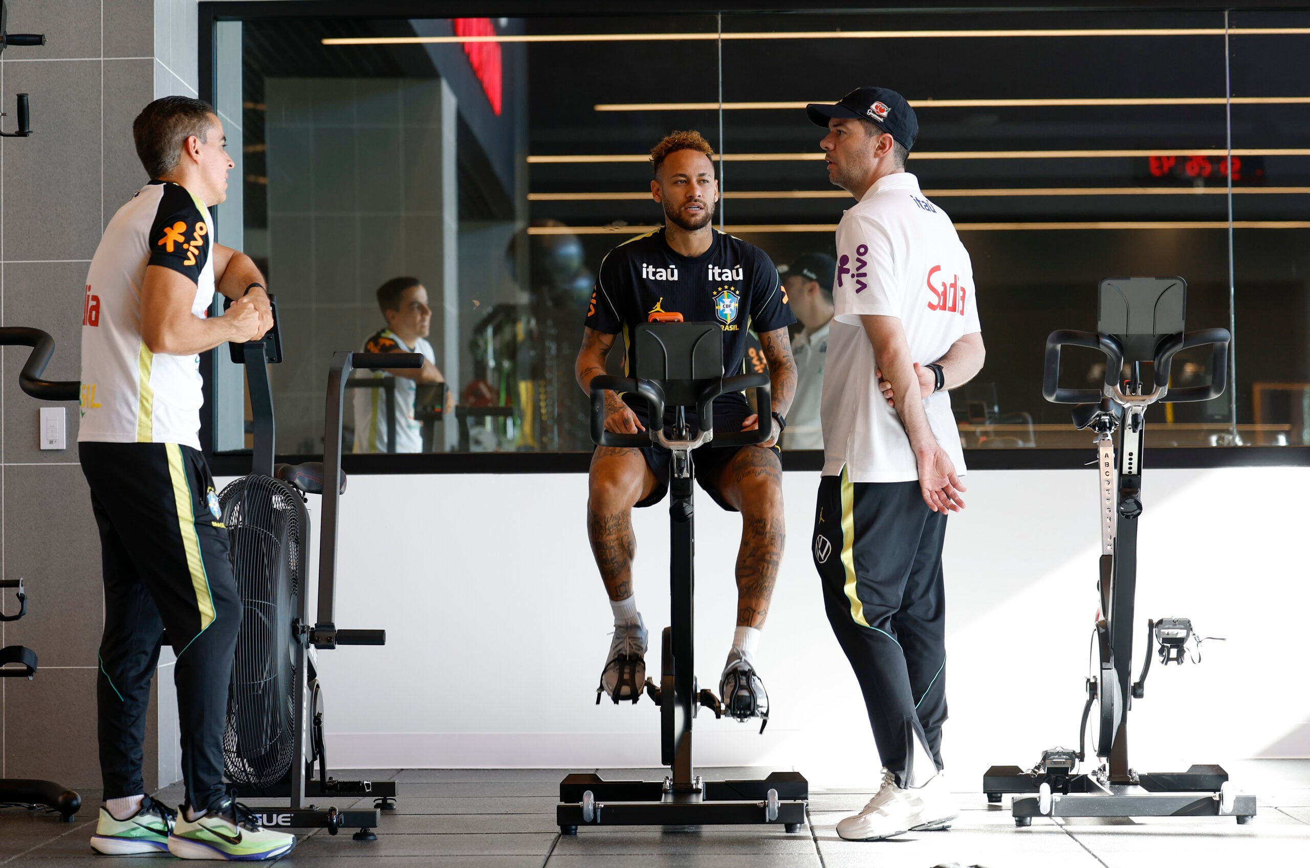 Neymar segue em recuperação de uma lesão na panturrilha. Foto: Rafael Ribeiro/CBF