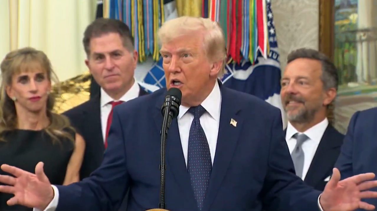 Trump afirma que acordo provisório com o Irã 'acabou' após novos ataques