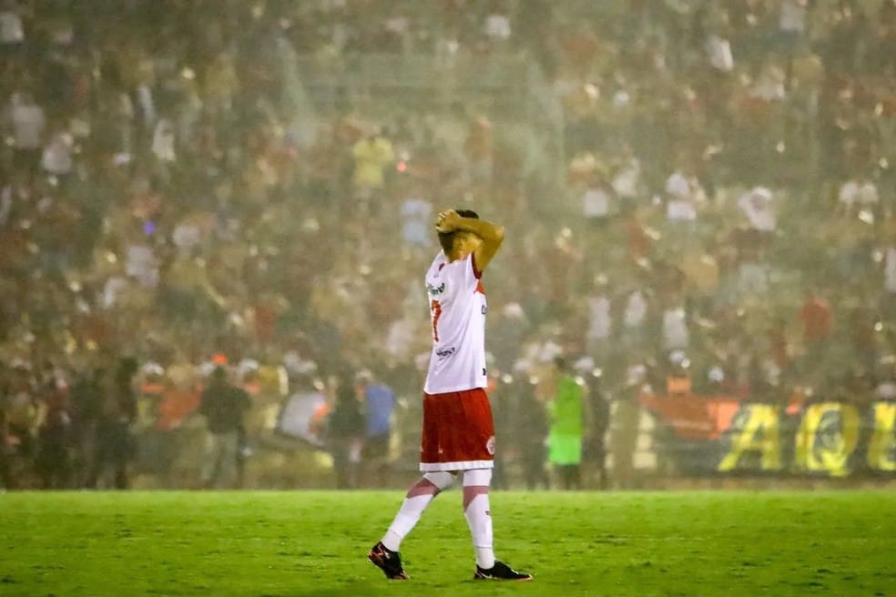 Retrato do calvário: América amarga 10 anos na Série D entre fracassos e falhas