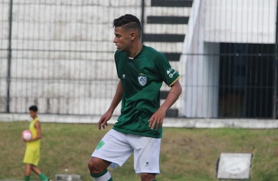 Edson defendeu o Alecrim entre as temporadas de 2017 e 2018, clube onde foi revelado. Foto: Arquivo Pessoal