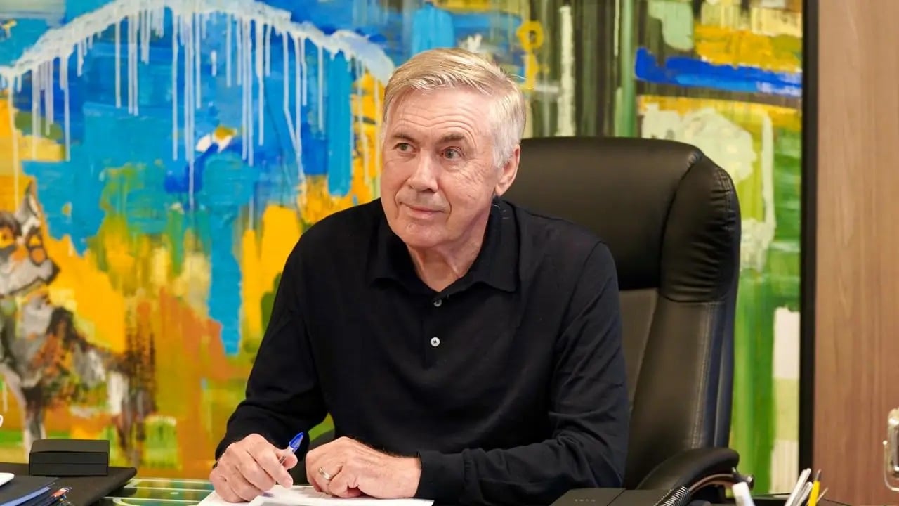 Ancelotti retorna ao Brasil e inicia planejamento para novo ciclo da seleção até Copa de 2030