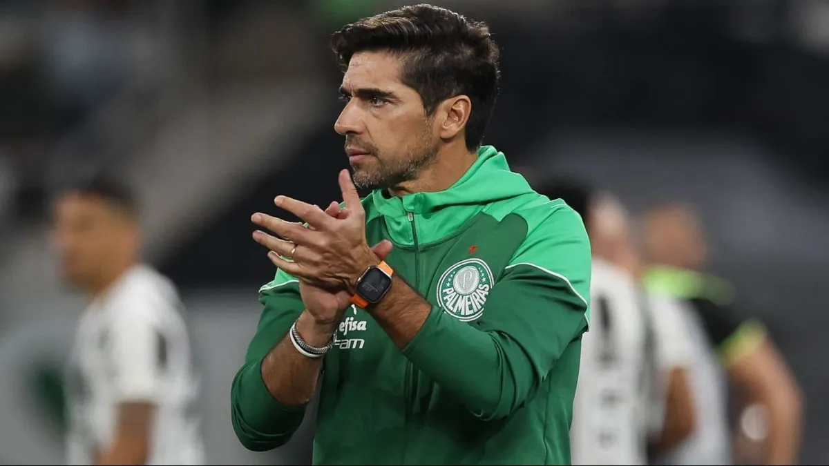 ‘Futebol está doente’: atletas e técnicos expõem relação tóxica com as redes sociais ‘Futebol está doente’: atletas e técnicos expõem relação tóxica com as redes sociais