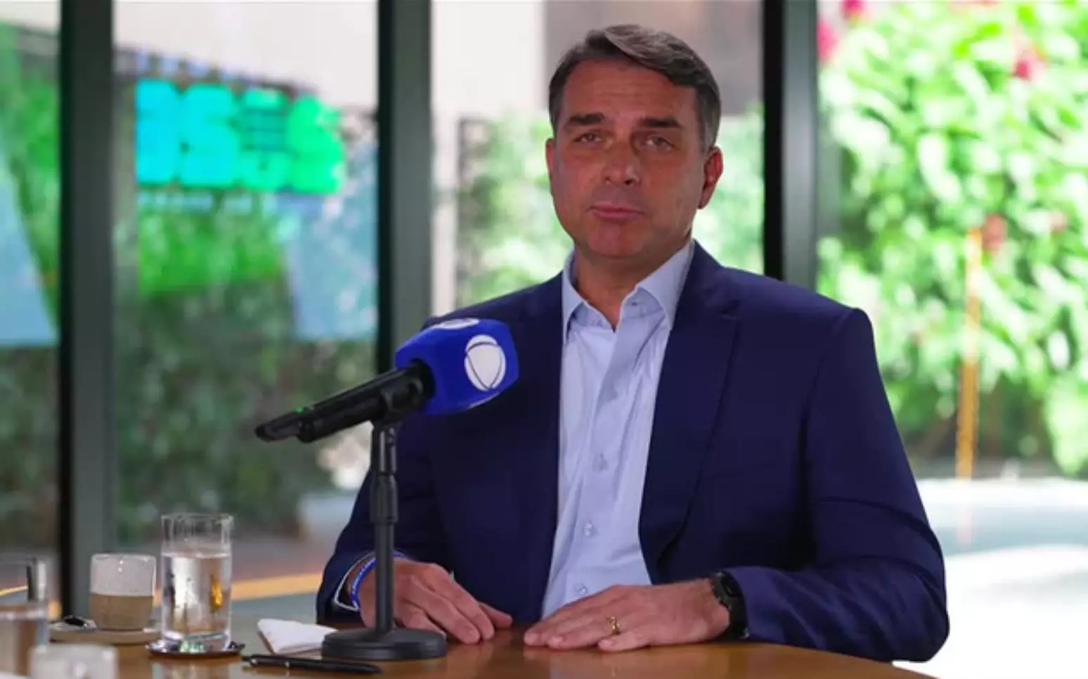 Flávio Bolsonaro diz que não existe ajuda de governo dos EUA nas eleições brasileiras - Tribuna do Norte